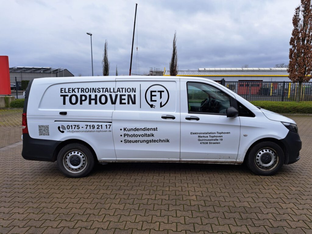 Servicefahrzeug von Elektroinstallation Tophoven